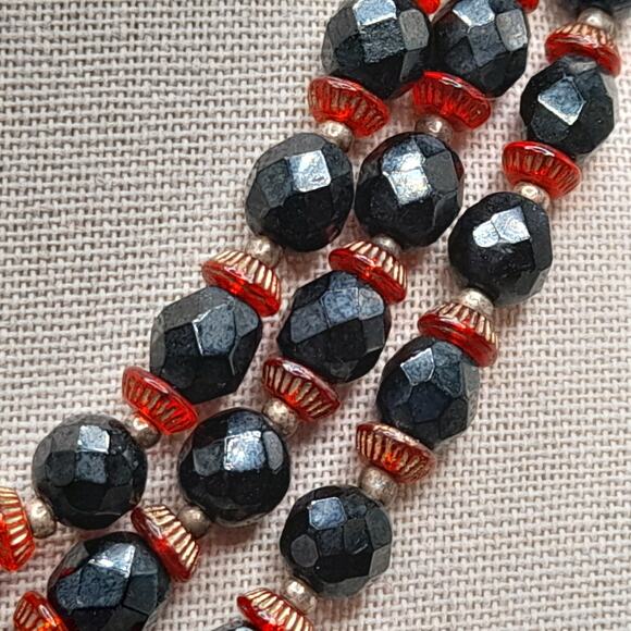 Vintage Western Germany Black Red Bead Necklace, 1950s, 15 Inch - Picture 6 of 13